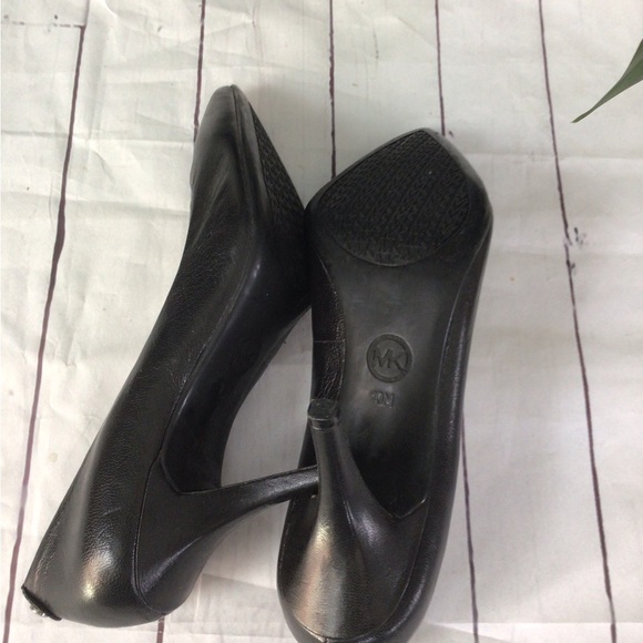 Black Michael Kors Heels - Picture 7 of 11